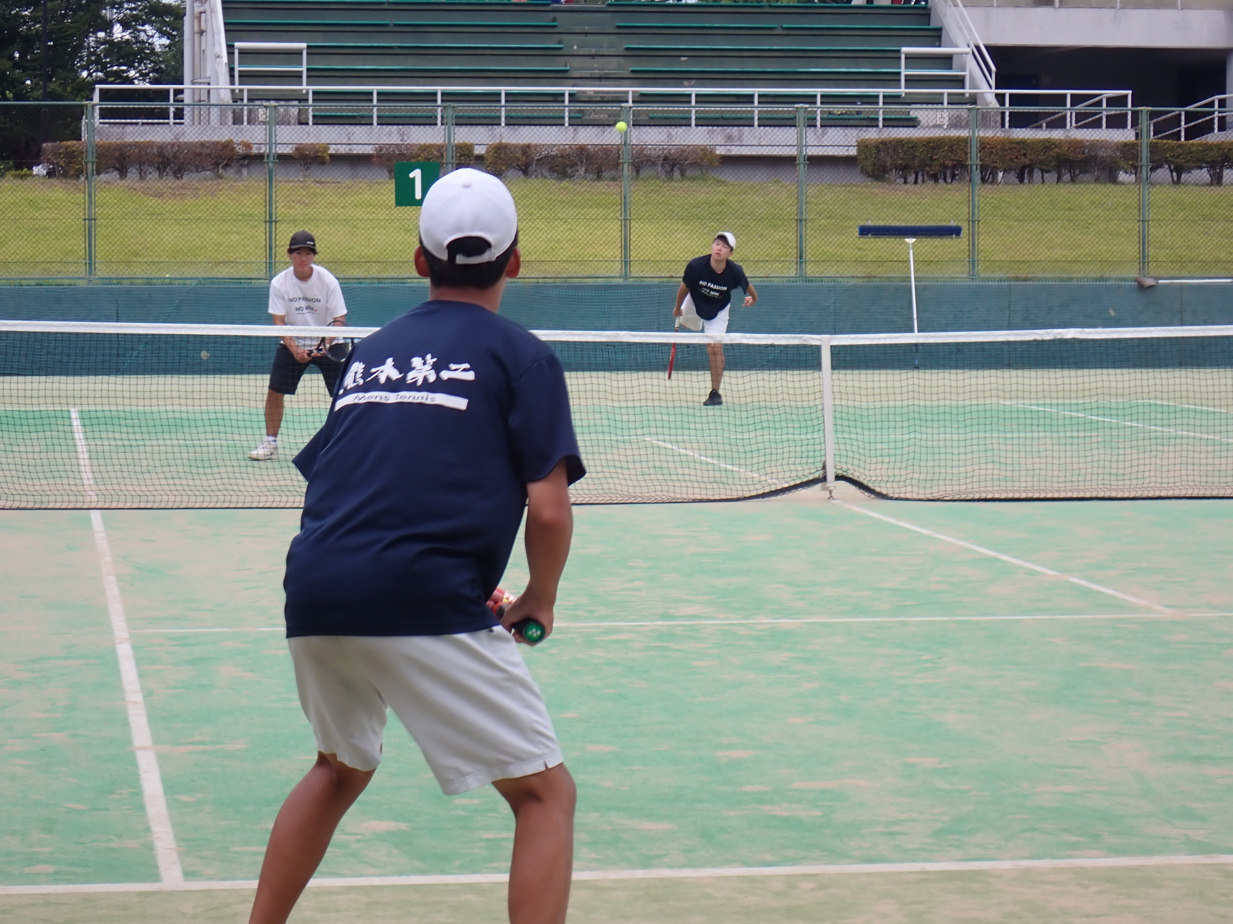 テニス　大学生のテニスを学ぶ