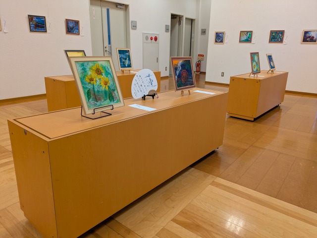 美術科２年・日本画作品展示のご案内